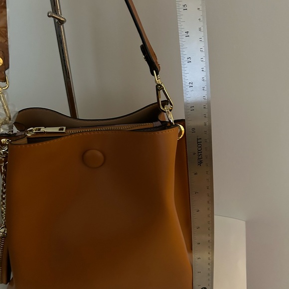 Shoulder bag with bonus coin wallet - Picture 5 of 7